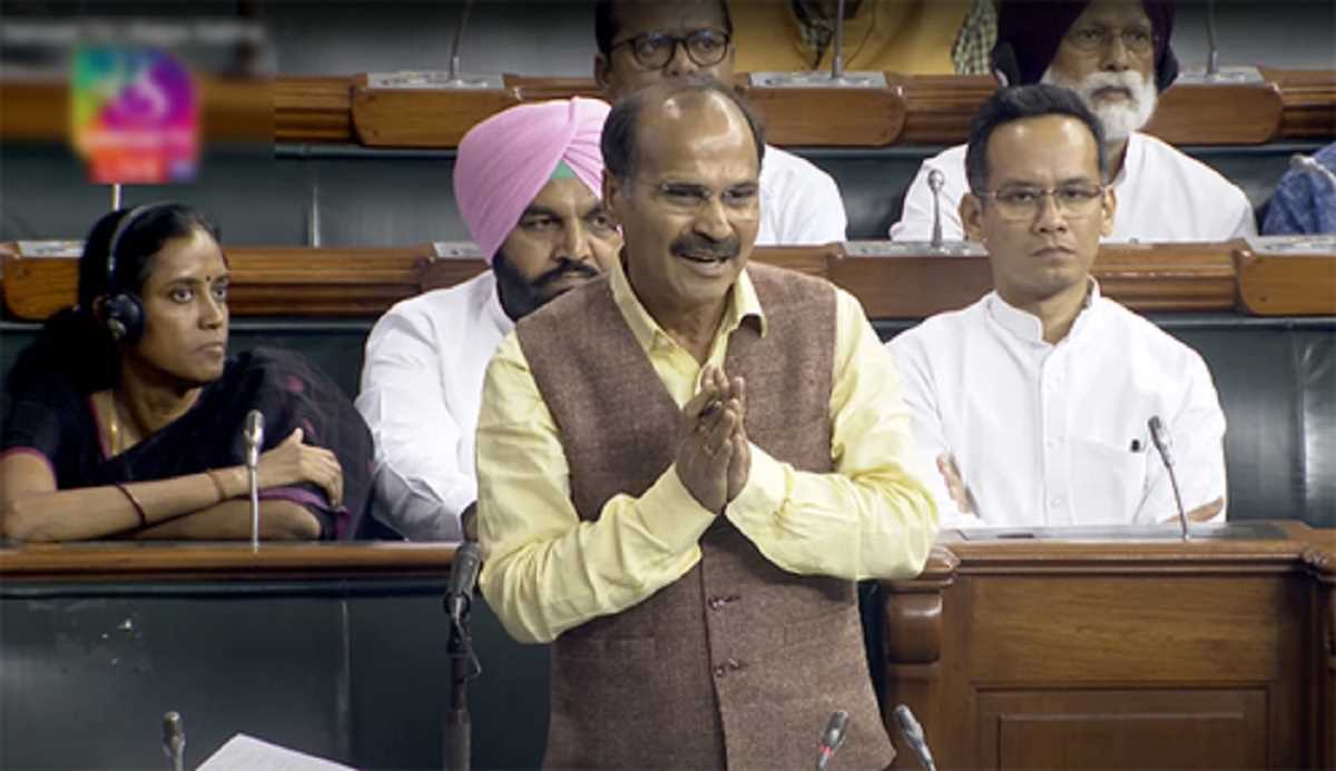 विशेषाधिकार समिति ने निलंबित सांसद अधीर रंजन चौधरी को अपना पक्ष रखने को बुलाया